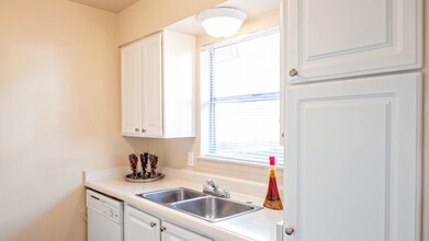 Aspen Park Apartments in Northglenn, CO - Building Photo - Building Photo