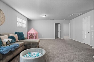 10439 Lateleaf Oak in San Antonio, TX - Building Photo - Building Photo