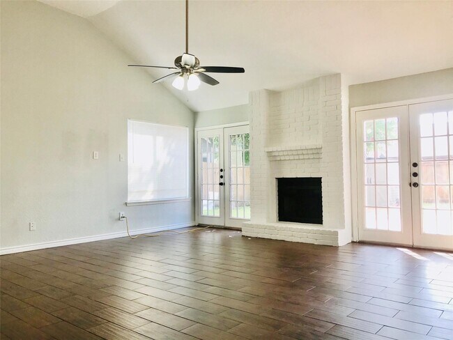 12727 Ashford Knoll Dr in Houston, TX - Foto de edificio - Building Photo