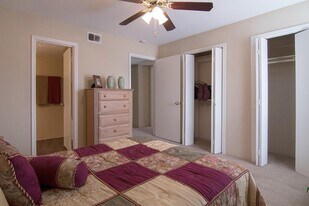 4800 Lamonte Ln, Unit Unit #2912B in Houston, TX - Building Photo