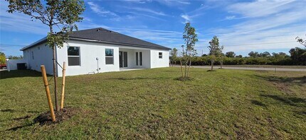 203 Wright Dr in Rotonda West, FL - Building Photo - Building Photo