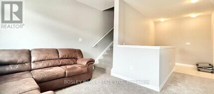 76 Lomond Ln in Kitchener, ON - Building Photo - Building Photo