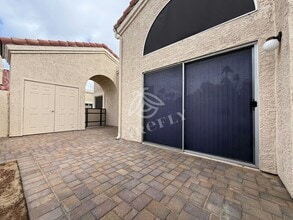 1111 W Summit Pl in Chandler, AZ - Building Photo - Building Photo