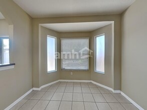 18110 Lembrecht Way in Tampa, FL - Foto de edificio - Building Photo