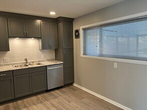 898 Bernard Rd in Columbus, OH - Building Photo - Building Photo