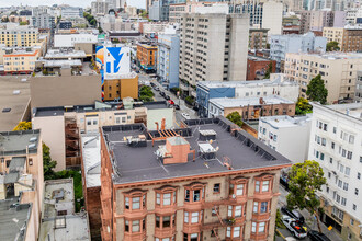 Crescent Apartments in San Francisco, CA - Building Photo - Building Photo