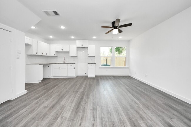 property at 2322 Wavell St