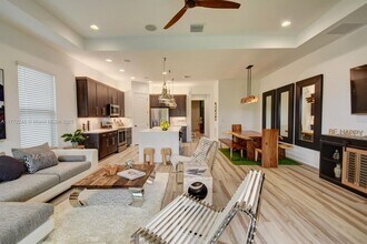 3784 NW 89th Way in Coral Springs, FL - Building Photo - Building Photo