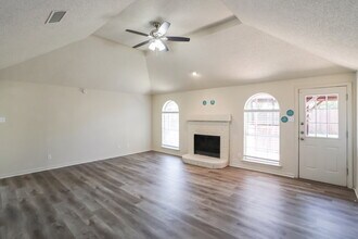 58 Robins Nest Dr in Lake Dallas, TX - Building Photo - Building Photo