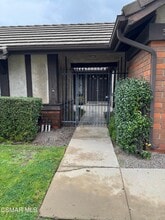 358 Mooncrest Ct in Thousand Oaks, CA - Building Photo - Building Photo