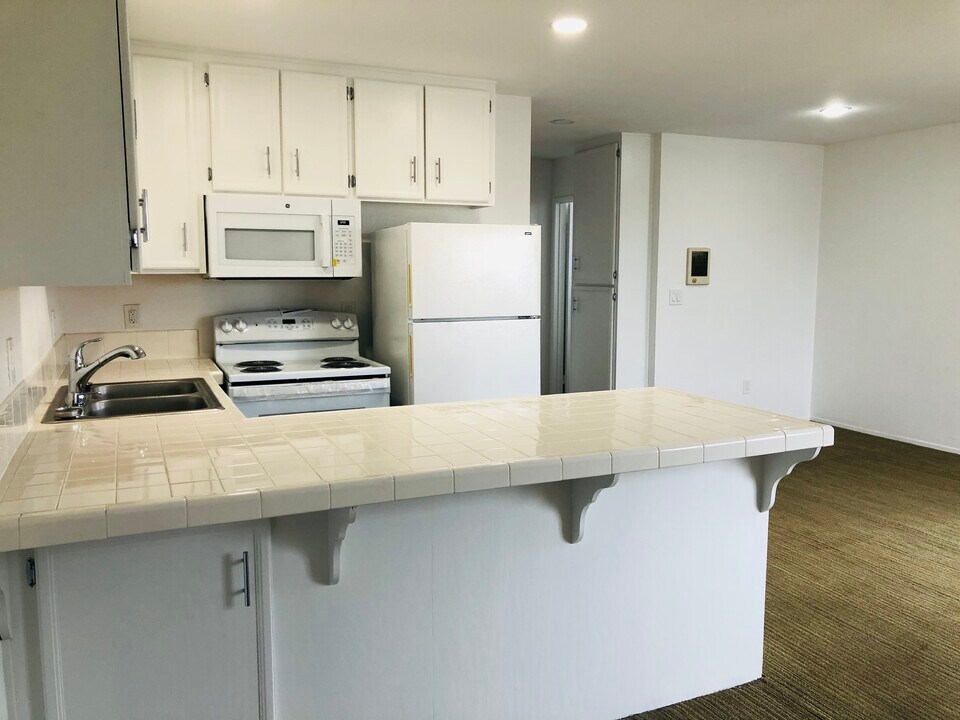 1302 13th St in Imperial Beach, CA - Building Photo