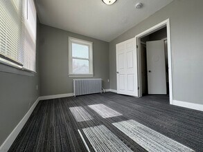 1727 Reaney Ave E in St. Paul, MN - Building Photo - Building Photo