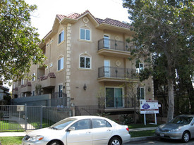 500 Valencia Ave Apartments