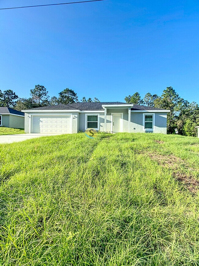 8840 N Paradisea Dr in Citrus Springs, FL - Building Photo - Building Photo
