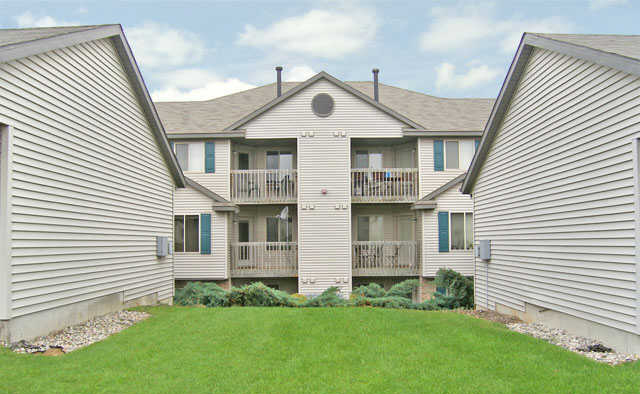 Royal Vista Apartments and Townhomes in Grand Rapids, MI - Foto de edificio - Building Photo