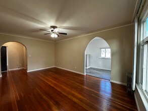 2208 Carroll St, Unit 304 in Oakland, CA - Building Photo - Building Photo