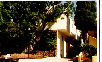 4431 Finley Ave in Los Angeles, CA - Building Photo - Building Photo