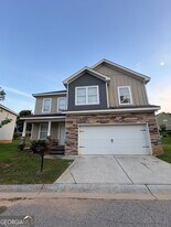 450 Best Friends Turn Alley in Mcdonough, GA - Building Photo