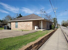 827 Pasler St in College Station, TX - Building Photo