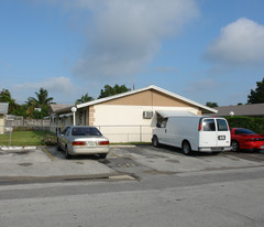 1881 -1891 SW 44th Ave in Fort Lauderdale, FL - Building Photo