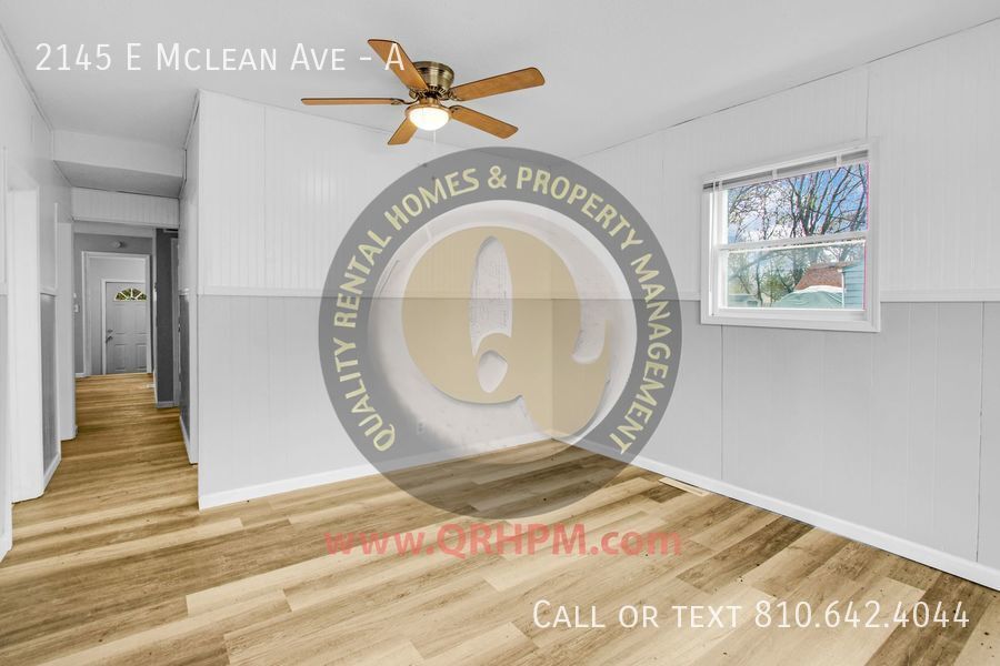 2145 E McLean Ave-Unit -A in Burton, MI - Foto de edificio