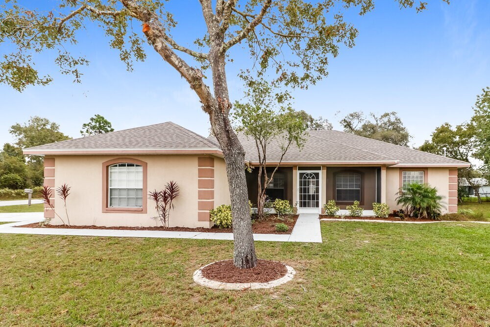 14080 Barlington St in Spring Hill, FL - Building Photo