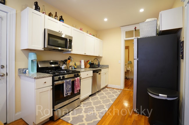 19 Vinal St, Unit 2 in Boston, MA - Building Photo - Building Photo