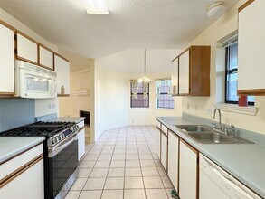 8631 Mapletwist St in Houston, TX - Building Photo - Building Photo