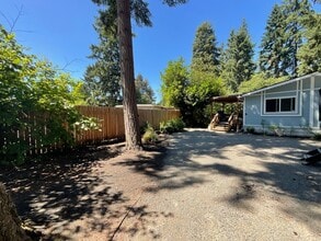 16720 Wanda Ct SE in Yelm, WA - Building Photo - Building Photo