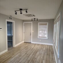 703 E Hanlon St in Tampa, FL - Foto de edificio - Building Photo