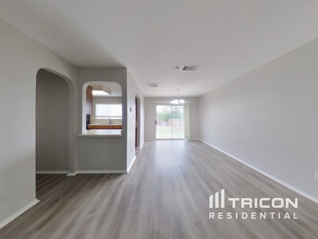 5926 Ironmill Creek in Converse, TX - Building Photo - Building Photo