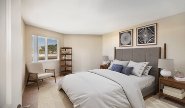 The Bluffs at Pacifica Apartments in Pacifica, CA - Building Photo - Building Photo