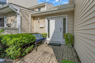 215 W Morgan Ave in Deal, NJ - Building Photo