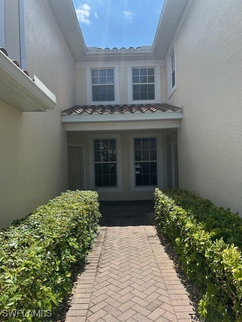 1365 Henley St in Naples, FL - Building Photo - Building Photo