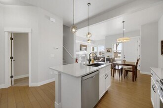 2411 Trio Falls Dr in Loveland, CO - Building Photo - Building Photo