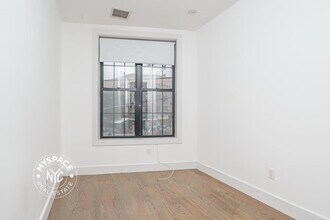 2 Stanwix St, Unit 2B in Brooklyn, NY - Building Photo - Building Photo