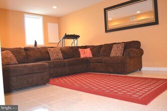10117 Elliston Ct in Bristow, VA - Building Photo - Building Photo