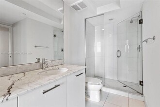500 Brickell Ave in Miami, FL - Building Photo - Building Photo