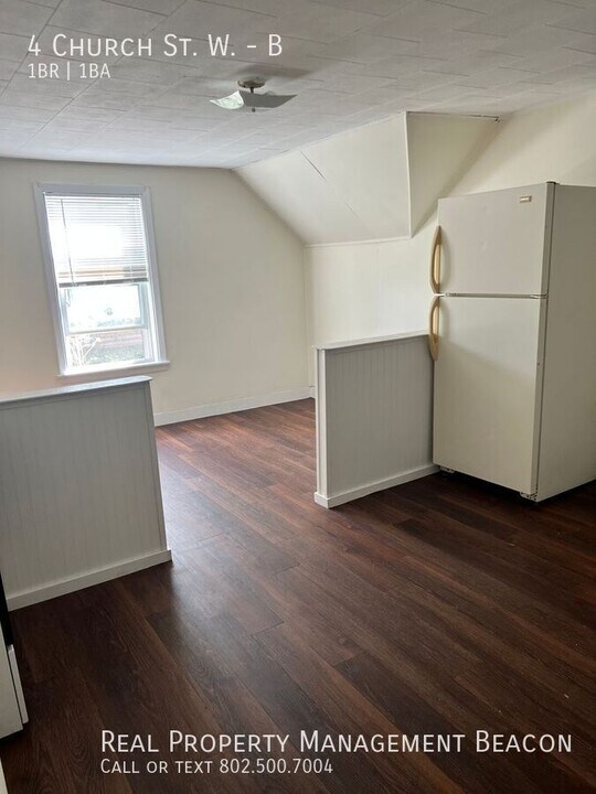 4 Church St W-Unit -B in Lebanon, NH - Building Photo