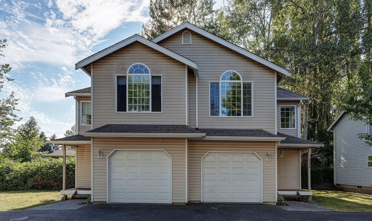 2130-2132 Harris Ave in Bellingham, WA - Building Photo