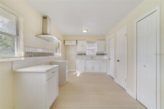 30 W Hammon Dr in Apopka, FL - Building Photo - Building Photo