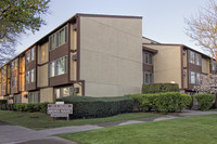 Naches House Apartments in Yakima, WA - Foto de edificio - Building Photo