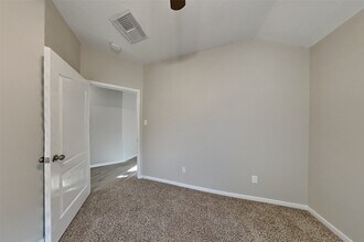 17210 Brookhollow Trace Ct in Houston, TX - Foto de edificio - Building Photo