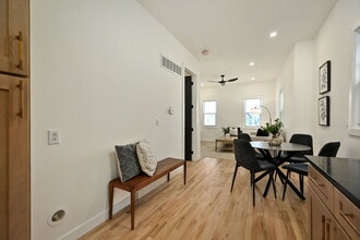 2331 Belleview Ave in Kansas City, MO - Foto de edificio - Building Photo