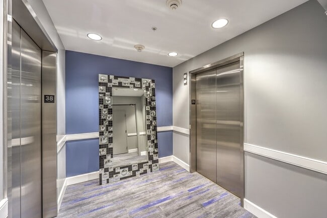 200 W Sahara Ave, Unit 3802 in Las Vegas, NV - Foto de edificio - Building Photo
