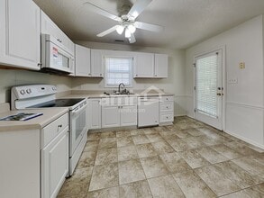 1703 Hunterwoods Dr in High Point, NC - Building Photo - Building Photo