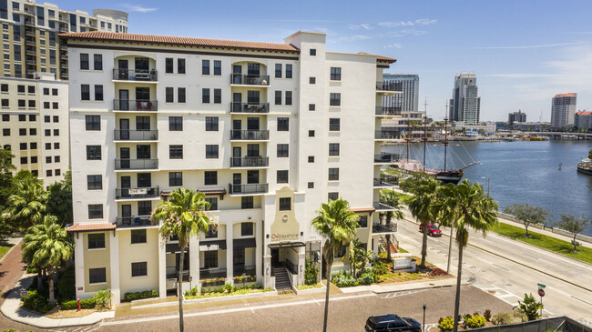 2 Bayshore in Tampa, FL - Building Photo - Building Photo