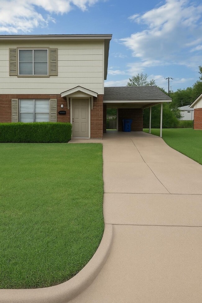 5405 Tennyson Dr