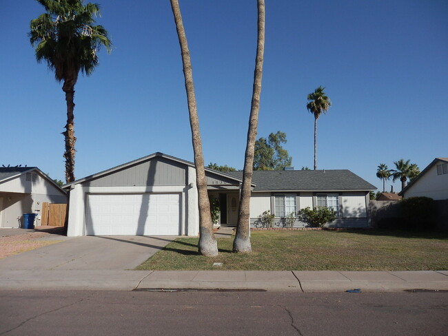 1530 W Comstock Dr in Chandler, AZ - Building Photo - Building Photo