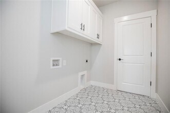 300 White Oak St in Gentry, AR - Building Photo - Building Photo